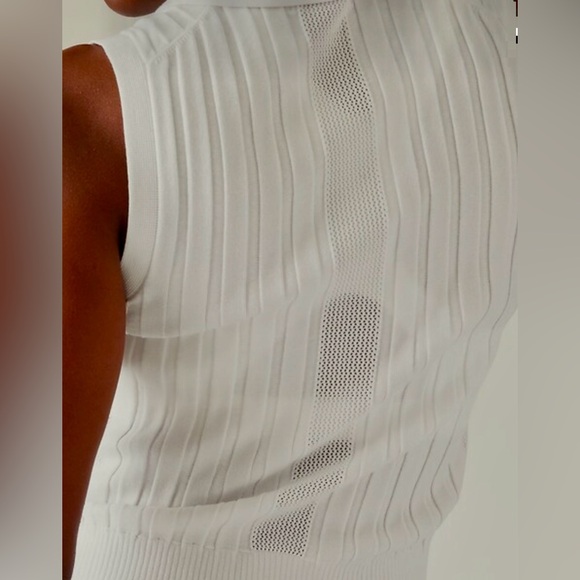 Athleta White Ribbed sweater vest. Sz L - Picture 8 of 16